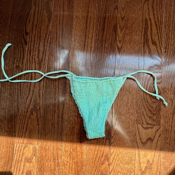 Lahana Swim Bikini Set - Picture 5 of 6